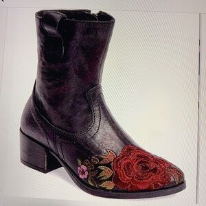 Sheridan Mia Shallot Western Embroidered Boots 38